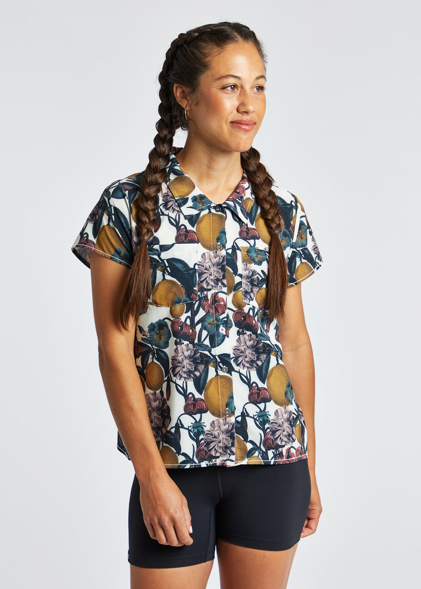 Benjamina Button Short Sleeve – OISELLE